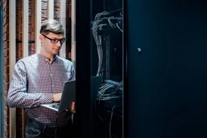 it professional in server room