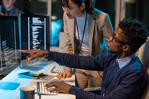 it security employee training a female employee